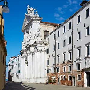 Amdg Hostal Venecia