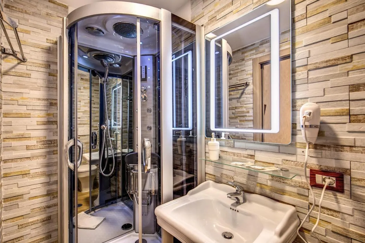 Amici Guesthouse Roma